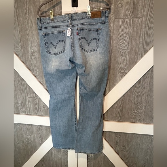 WJ2. Leviās Womens Jeans light wash Sz 12, rise 9, ins 31. - Picture 3 of 3